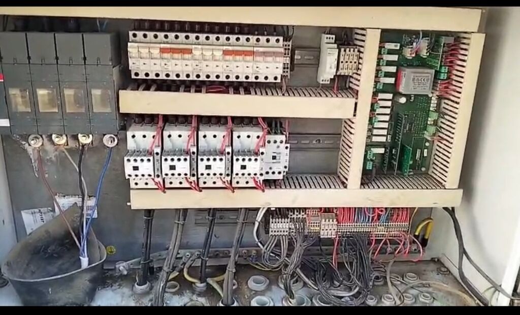 Rhoss 140KWt -4 kompressorlu 2 konturlu. Hər konturda 2 kompressor — Soyuq avadanlığı, Bakı (7)