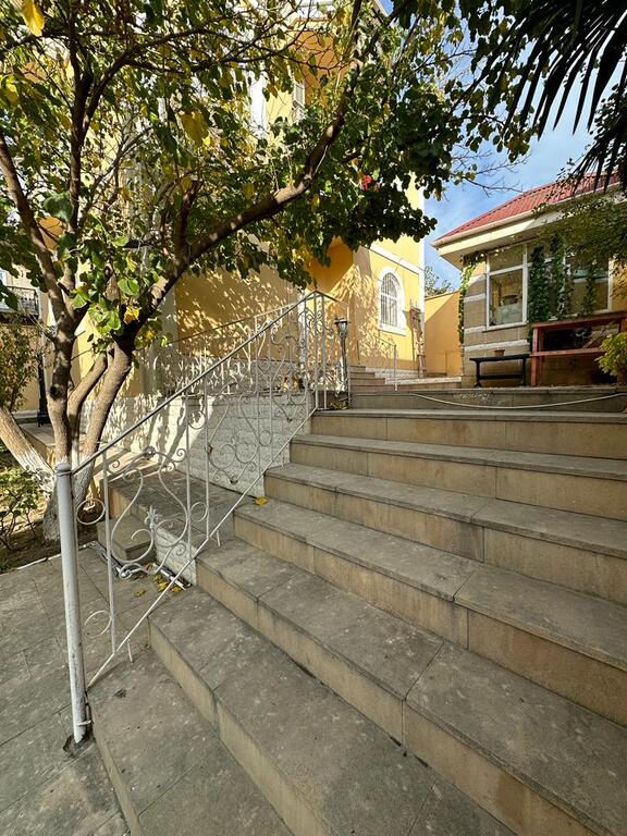 Satılır 4 otaqlı həyət evi/bağ evi 130 m² — Ev, villa, Bakı (7)