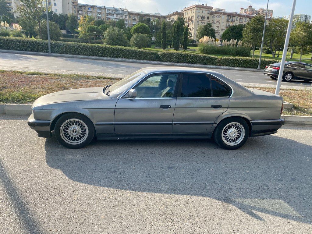 BMW 520, 2.0 L, 1991 il, 100 000 km — Avtomobillər, Bakı (2)