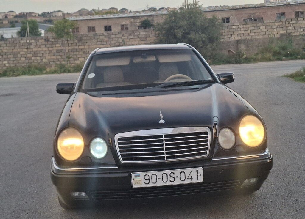 Mercedes E 240, 1997 il, 245000 km, 2.4 L