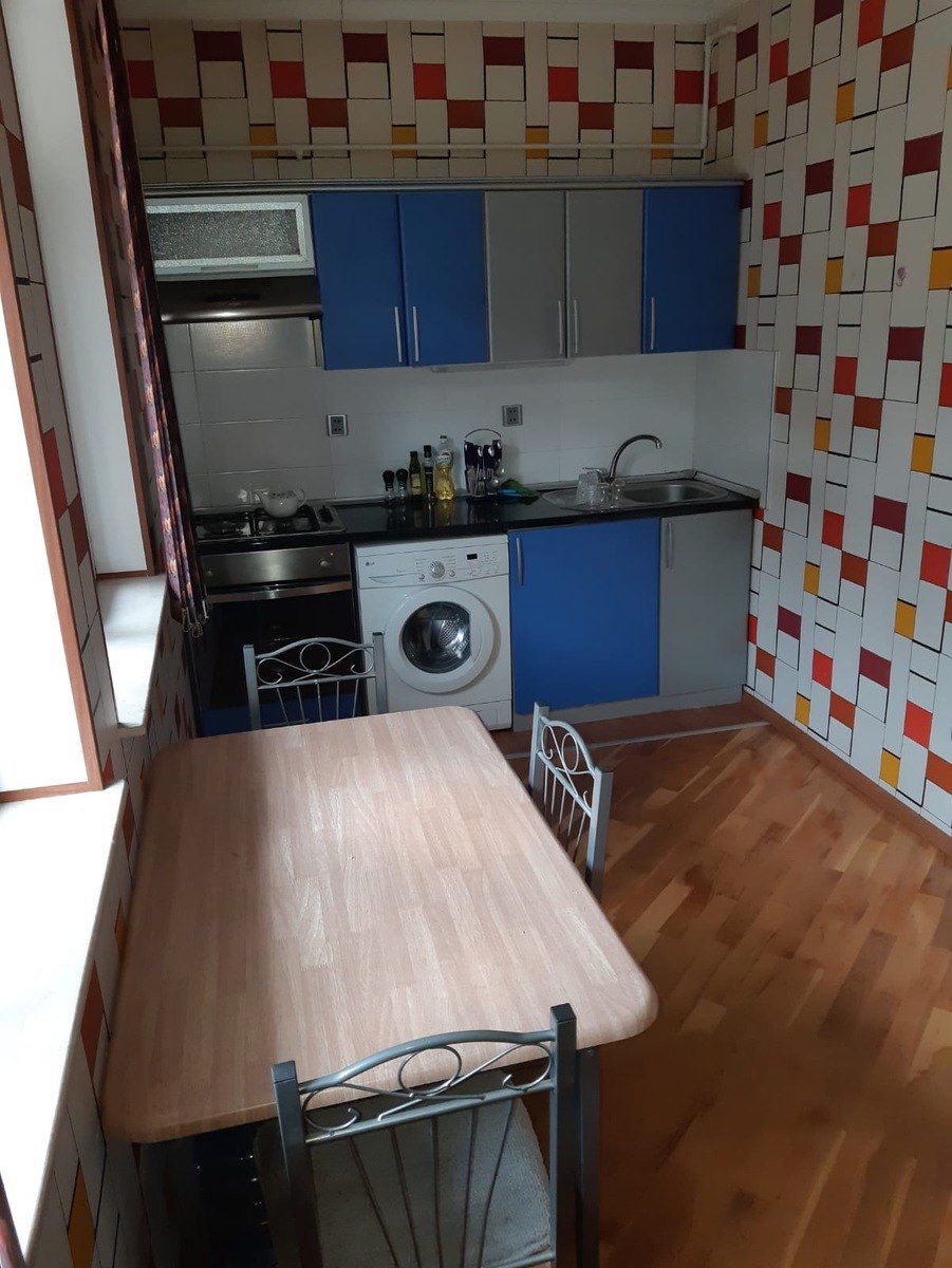 İcarəyə verilir 2 otaqlı köhnə tikili 70 m² — Mənzil, Bakı (5)