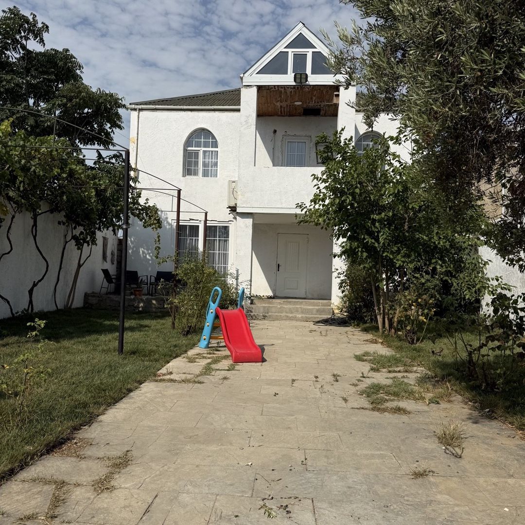 Satılır 5 otaqlı həyət evi/bağ evi 200 m² — Ev, villa, Bakı (2)