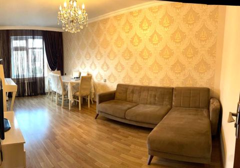 Satılır 3 otaqlı köhnə tikili 75 m² — Bakı