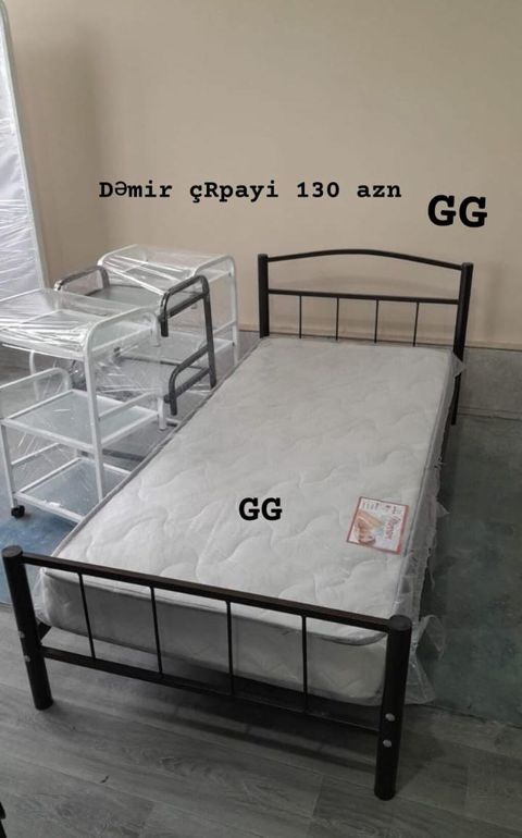 Dəmir çarpayı – sadə və möhkəm konstruksiyalı model. Şəkildə qara — Sumqayıt