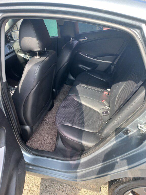 Hyundai Accent, 1.4 L, 2017 il, 70 000 km 88-CF-331 — Avtomobillər, Bakı (7)