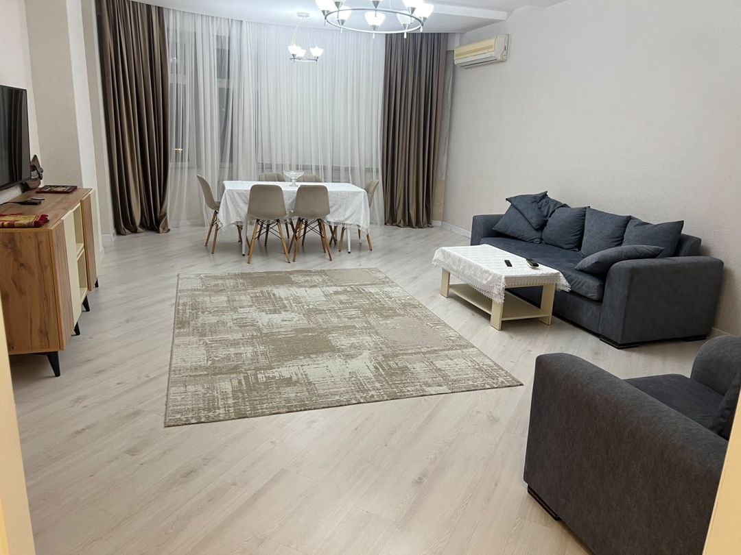İcarəyə verilir 3 otaqlı yeni tikili 140 m² — Mənzil, Bakı (3)