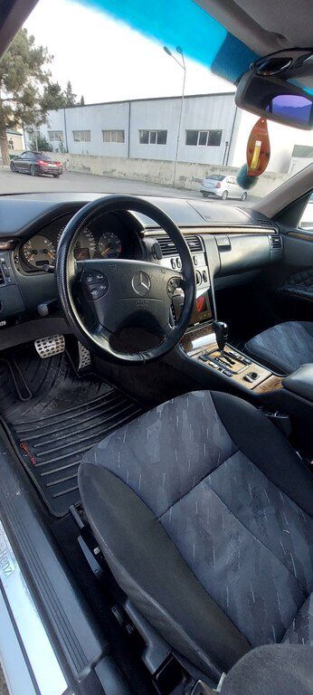 Mercedes E 220, 2.2 L, 2000 il, 300 000 km 99-GE-684 — Avtomobillər, Mingəçevir (10)