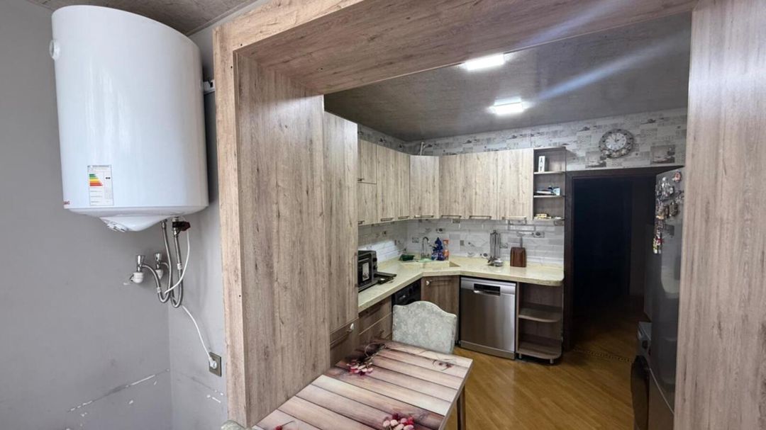 Satılır 4 otaqlı köhnə tikili 110 m² — Mənzil, Bakı (11)