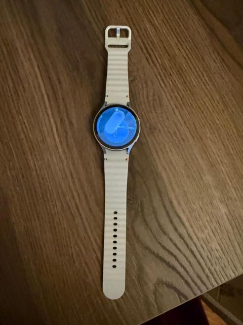 Samsung Galaxy Watch 7 Silver 44mm — Bakı