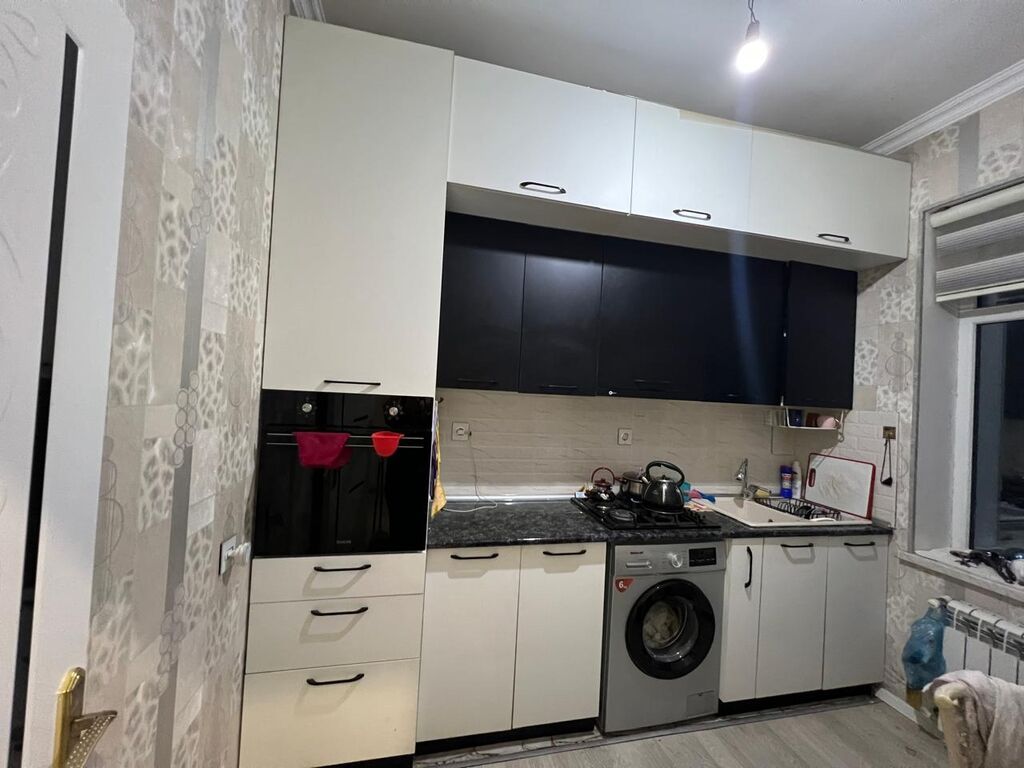 Endirim olundu Mətbəx mebeli satılır 550₼. Üçmərtəbəli. Ölçü — Mətbəx mobilyası, Bakı