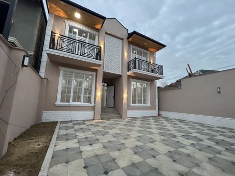 Satılır 5 otaqlı həyət evi/bağ evi 160 m² — Bakı