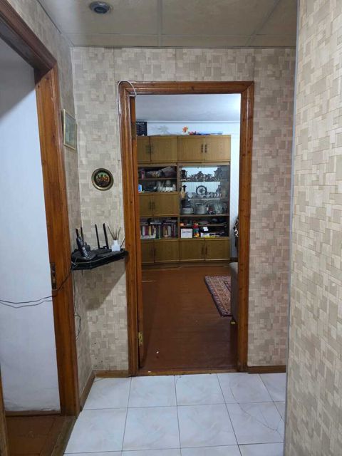 Satılır 3 otaqlı köhnə tikili 75 m² — Bakı