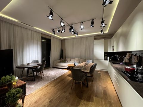 Satılır 4 otaqlı yeni tikili 160 m² — Bakı
