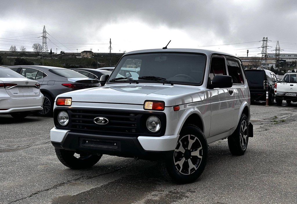Lada (VAZ) Niva, 1.7 L, 2024 il, 31 800 km — Avtomobillər, Bakı (6)