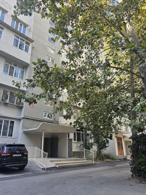 Satılır 3 otaqlı köhnə tikili 90 m² — Bakı
