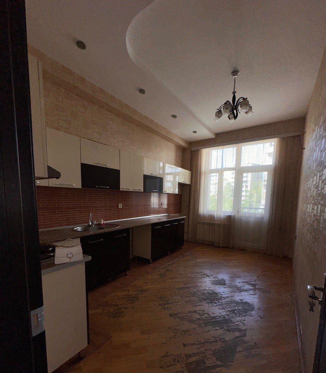 İcarəyə verilir 3 otaqlı köhnə tikili 96 m² — Mənzil, Bakı (8)