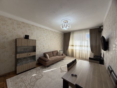 Satılır 2 otaqlı köhnə tikili 65 m² — Bakı