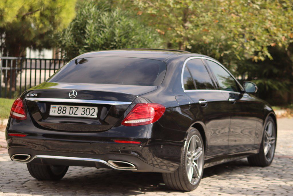 Mercedes E 300, 2.0 L, 2018 il, 176 600 km 88-DZ-302 — Avtomobillər, Bakı (6)