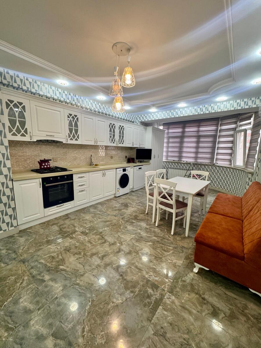 İcarəyə verilir 3 otaqlı yeni tikili 139 m² — Mənzil, Bakı (11)