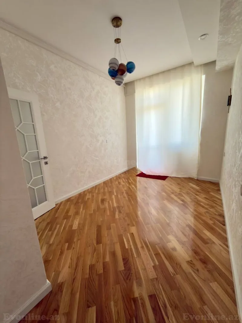 Satılır 3 otaqlı Mənzil Yeni tikili 101 m² Bakı, Binəqədi r., 7-ci mikrorayon — Mənzil, Bakı (5)
