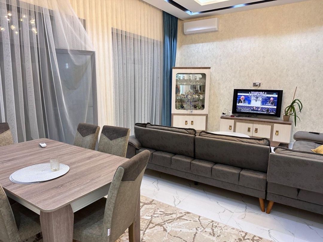 İcarəyə verilir 4 otaqlı həyət evi/bağ evi 200 m² — Ev, villa, Bakı (9)