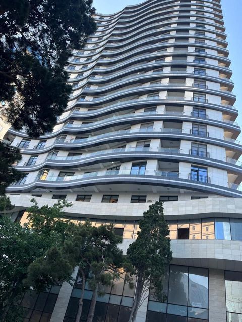 Satılır 15 otaqlı ofis 615 m² — Bakı