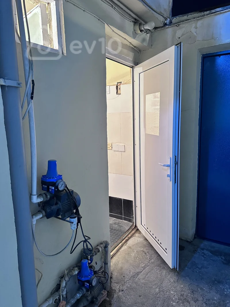 1 otaqlı həyət evi, 26 m², Insaatcilar metrosu — kirayə — Ev, villa, Bakı (11)