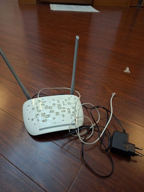 TP-Link Wi‑Fi router və adapter - Brend/model: TP-Link (üzərində — Bakı