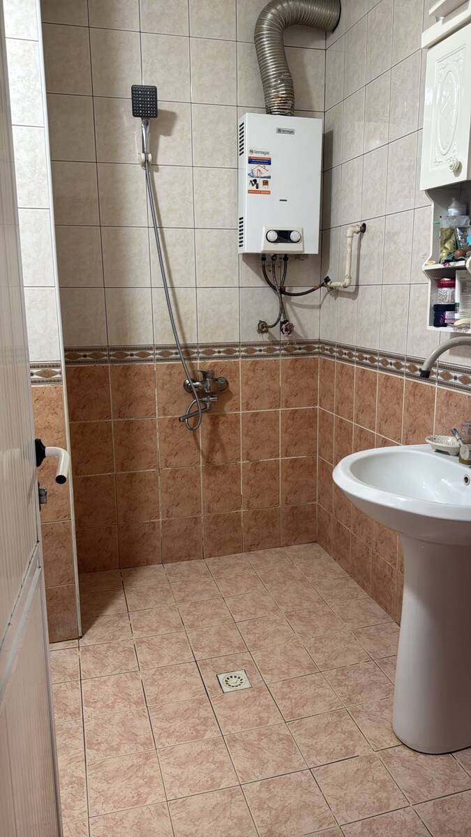 Satılır 2 otaqlı köhnə tikili 65 m² — Mənzil, Bakı (11)