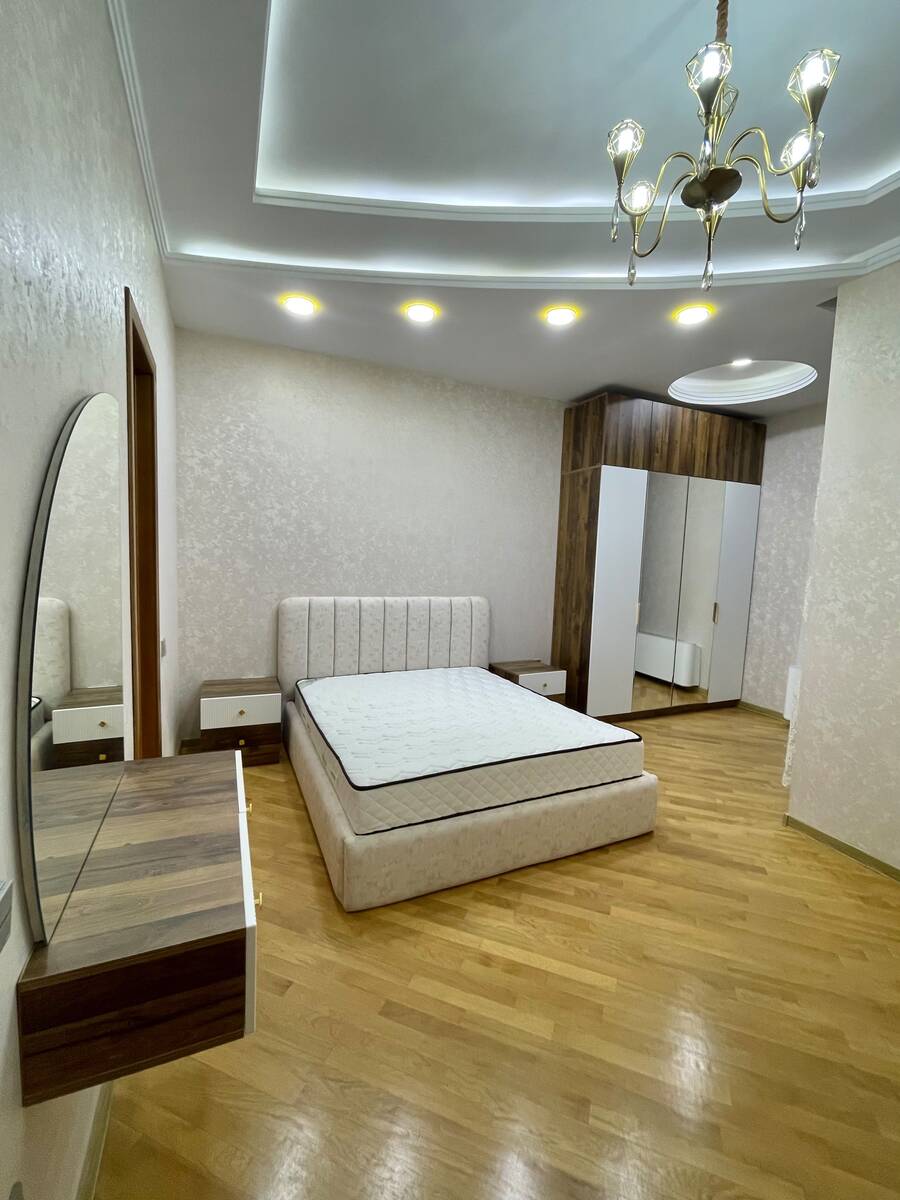 İcarəyə verilir 4 otaqlı yeni tikili 210 m² — Mənzil, Bakı (10)