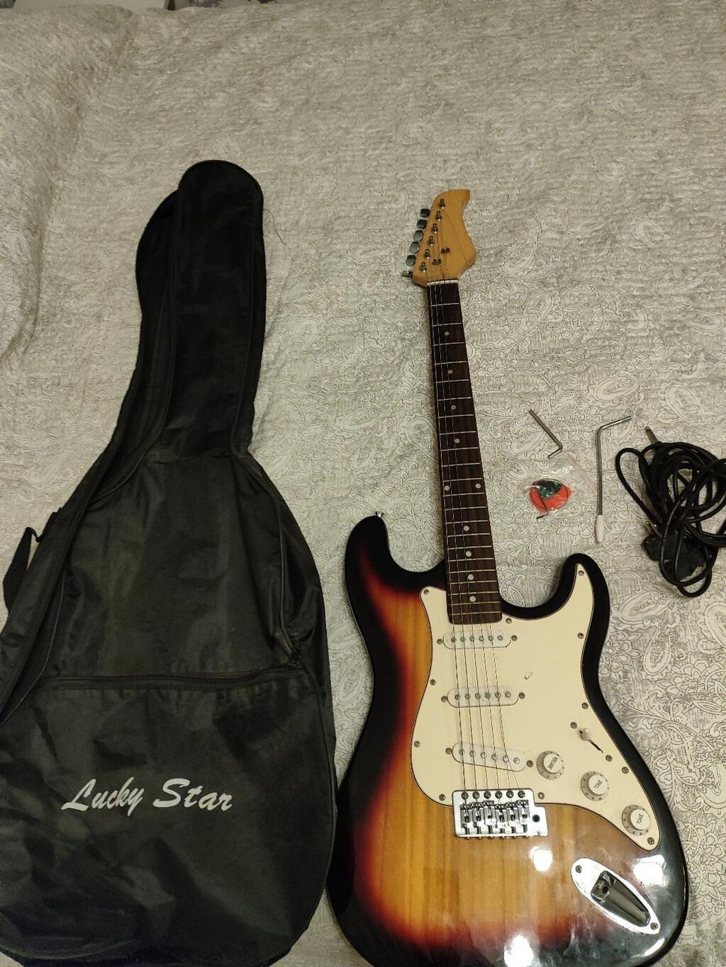 Elektron gitara, 6 sim, Yeni, Ünvandan götürmə — Gitarlar və digər simli alətlər, Digah (3)