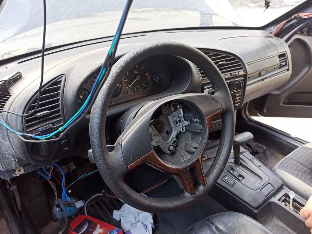 BMW 318, 1.8 L, 1997 il, 245 000 km — Avtomobillər, Bakı (11)
