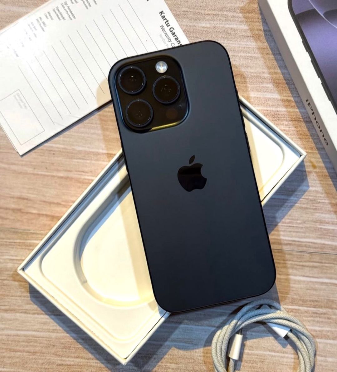 Apple iPhone 16 Pro Black Titanium 256GB/8GB — Smartfonlar, Bakı (2)