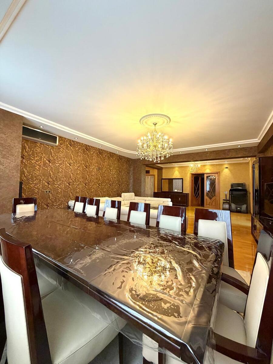Satılır 6 otaqlı yeni tikili 280 m² — Mənzil, Bakı (12)