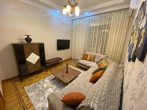 İcarəyə verilir 4 otaqlı köhnə tikili 120 m² — Bakı