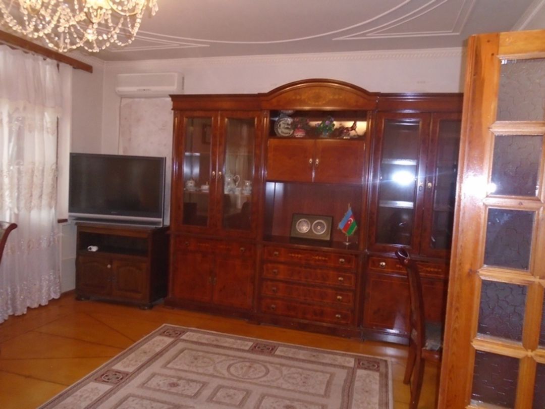 İcarəyə verilir 3 otaqlı köhnə tikili 70 m² — Mənzil, Bakı (7)
