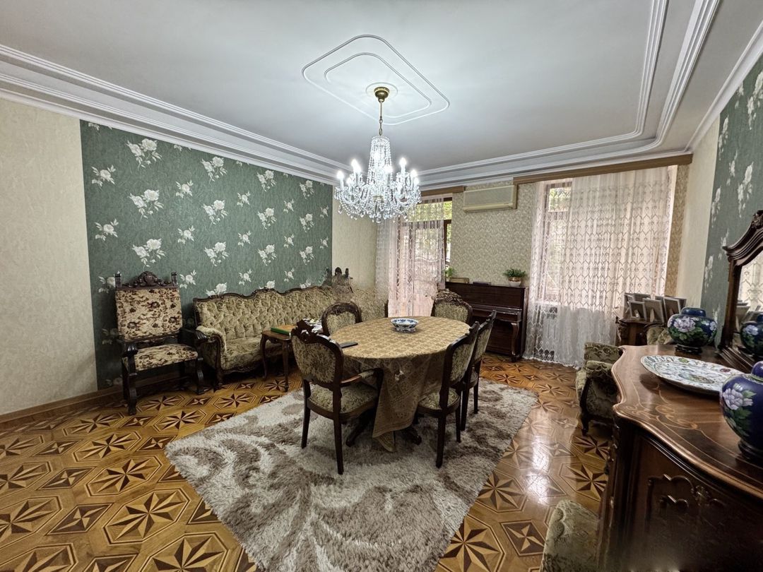 Satılır 4 otaqlı köhnə tikili 134 m² — Mənzil, Bakı (3)