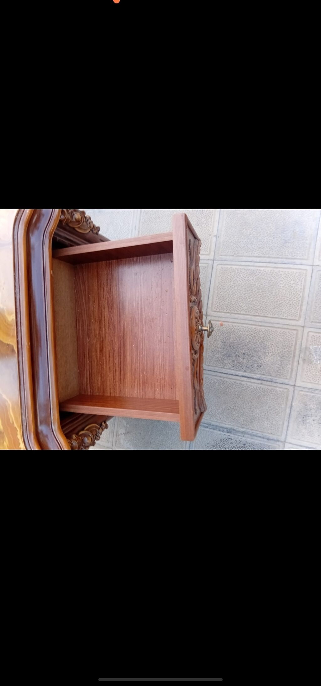 Klassik üslublu güzgülü tirmo - Material: taxta əsaslı, üzərində — Komodlar və tumbalı, Digah (2)