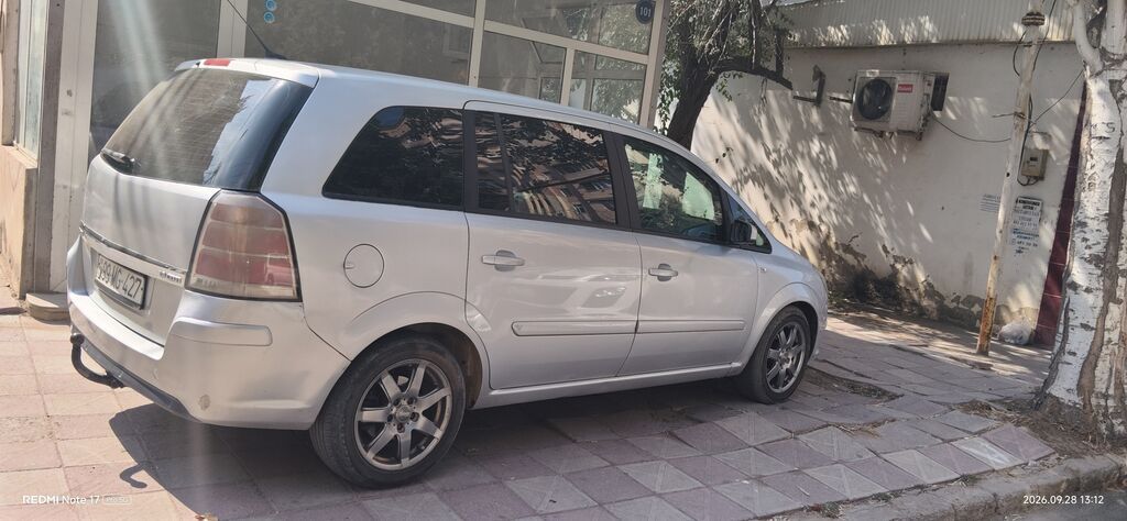 Opel Zafira (gümüş rəng) – 7 yerlik ailə miniveni Satılır — Avtomobillər, Sumqayıt (4)
