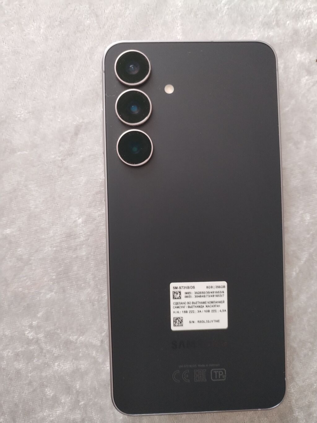 Samsung Galaxy S24 FE, 256 GB, rəng - Qara, İki sim kartlı — Samsung, Bakı (2)