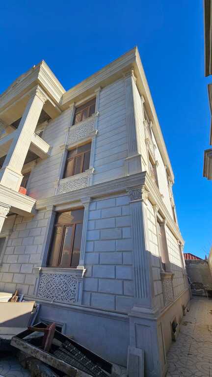 Satılır 9 otaqlı həyət evi/bağ evi 1200 m² — Bakı