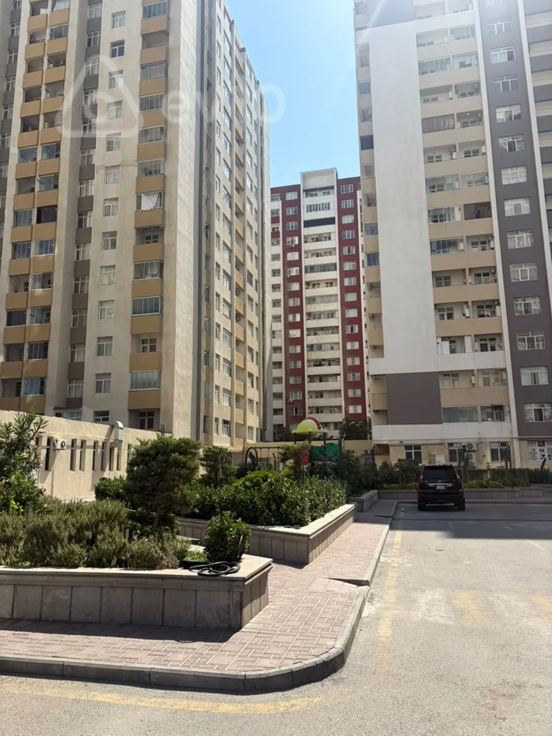 4 otaqlı mənzil, 132 m², Qara Qarayev pr — Bakı