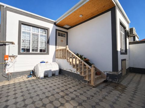 Satılır 3 otaqlı həyət evi/bağ evi 70 m² — Bakı