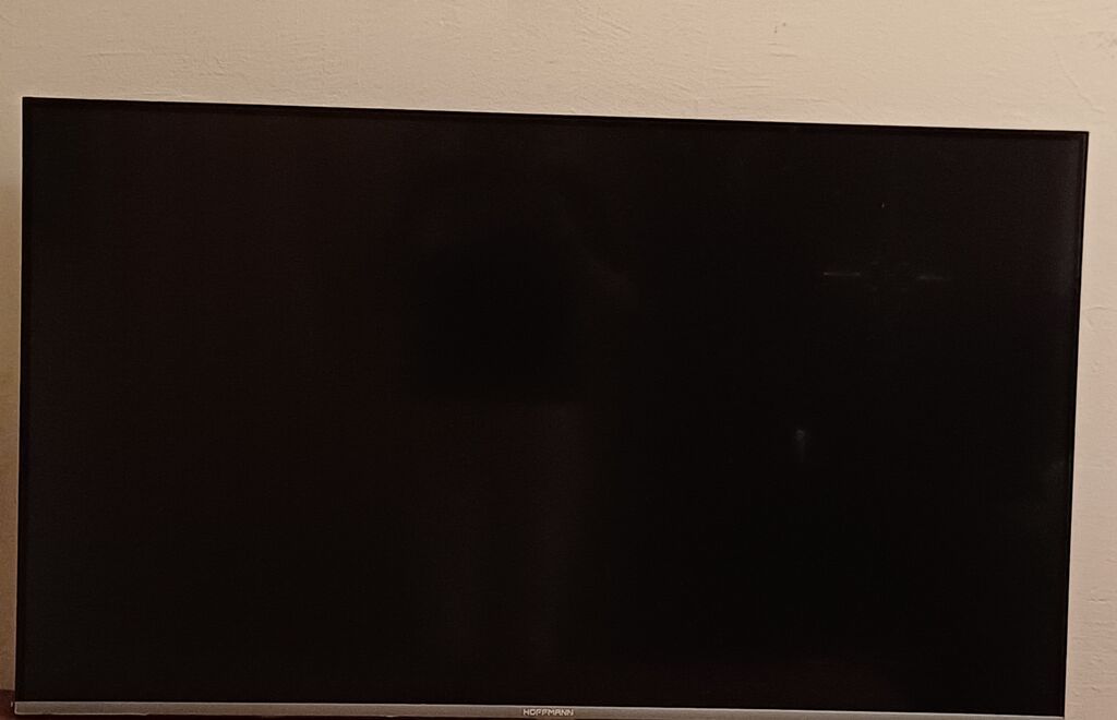 İşlənmiş Televizor Hoffmann LED ekran 43" Ünvandan götürmə — Televizorlar, Bakı