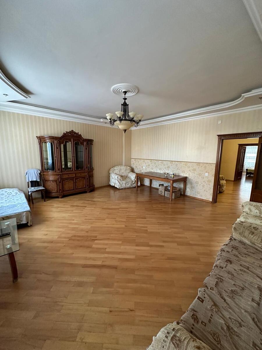 İcarəyə verilir 3 otaqlı yeni tikili 135 m² — Mənzil, Bakı (2)