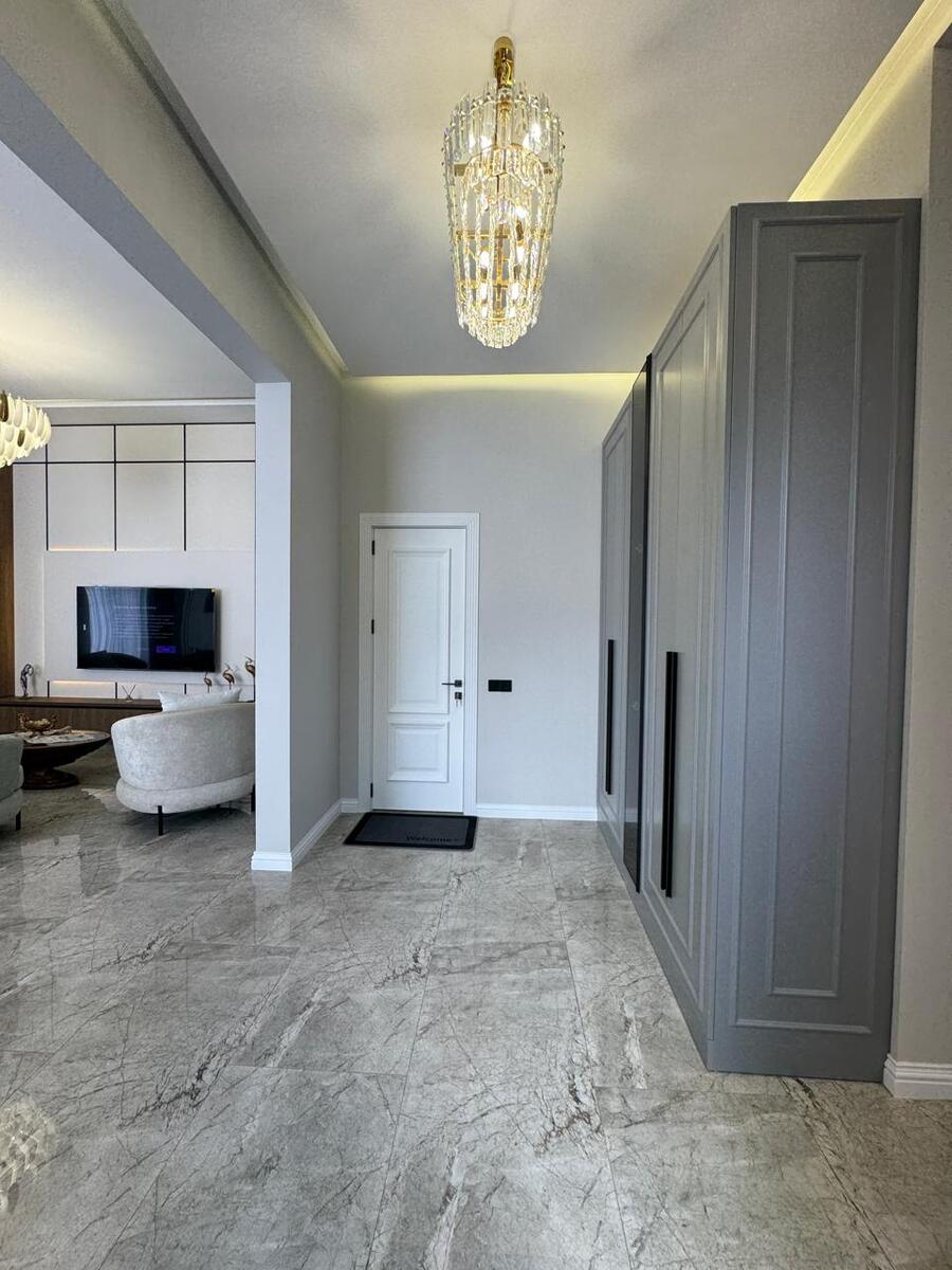 Satılır 5 otaqlı həyət evi/bağ evi 220 m² — Ev, villa, Bakı (11)