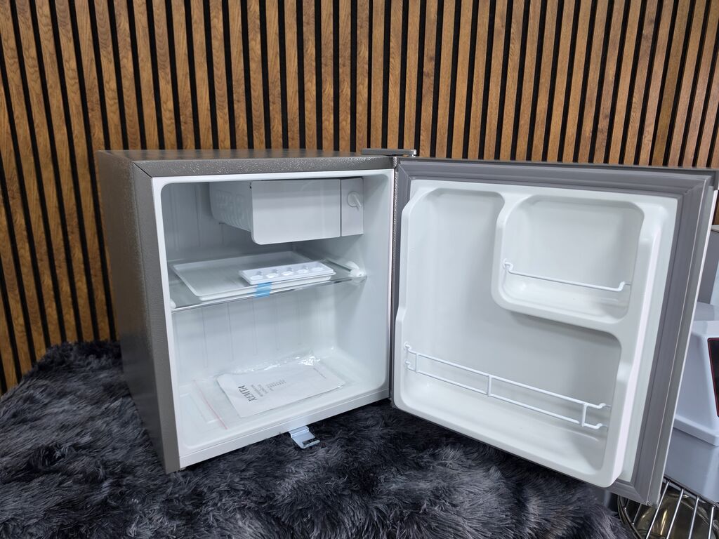 Yeni Mini Soyuducu Satılır, rəng - Gümüşü, Dolab içi — Soyuducular, Bakı (7)