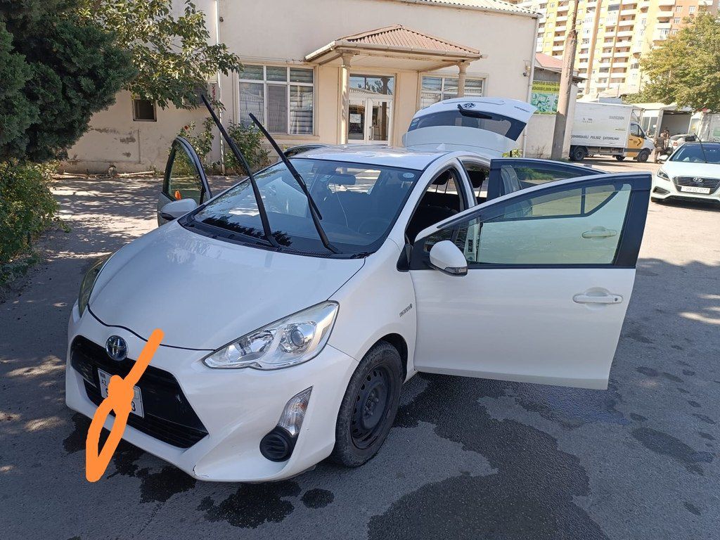 Toyota Aqua, 1.5 L, 0.9 kWh, 2016 il, 270 000 km 77-SP-203 — Avtomobillər, Bakı (11)