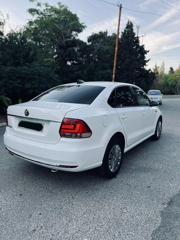 Volkswagen Polo, 1.6 L, 2019 il, 212 800 km — Avtomobillər, Bakı (4)