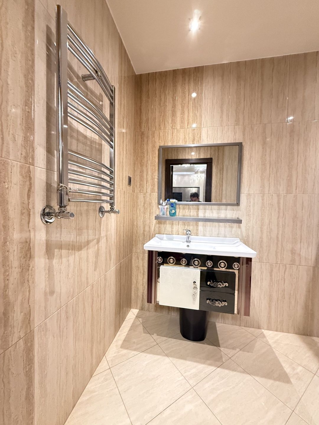İcarəyə verilir 3 otaqlı yeni tikili 153 m² — Mənzil, Bakı (9)